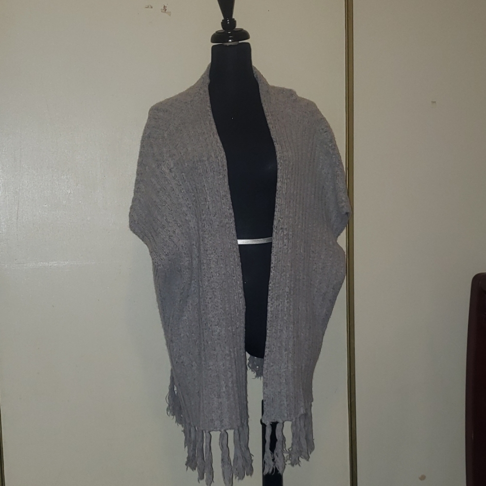 Gray Merona poncho like..